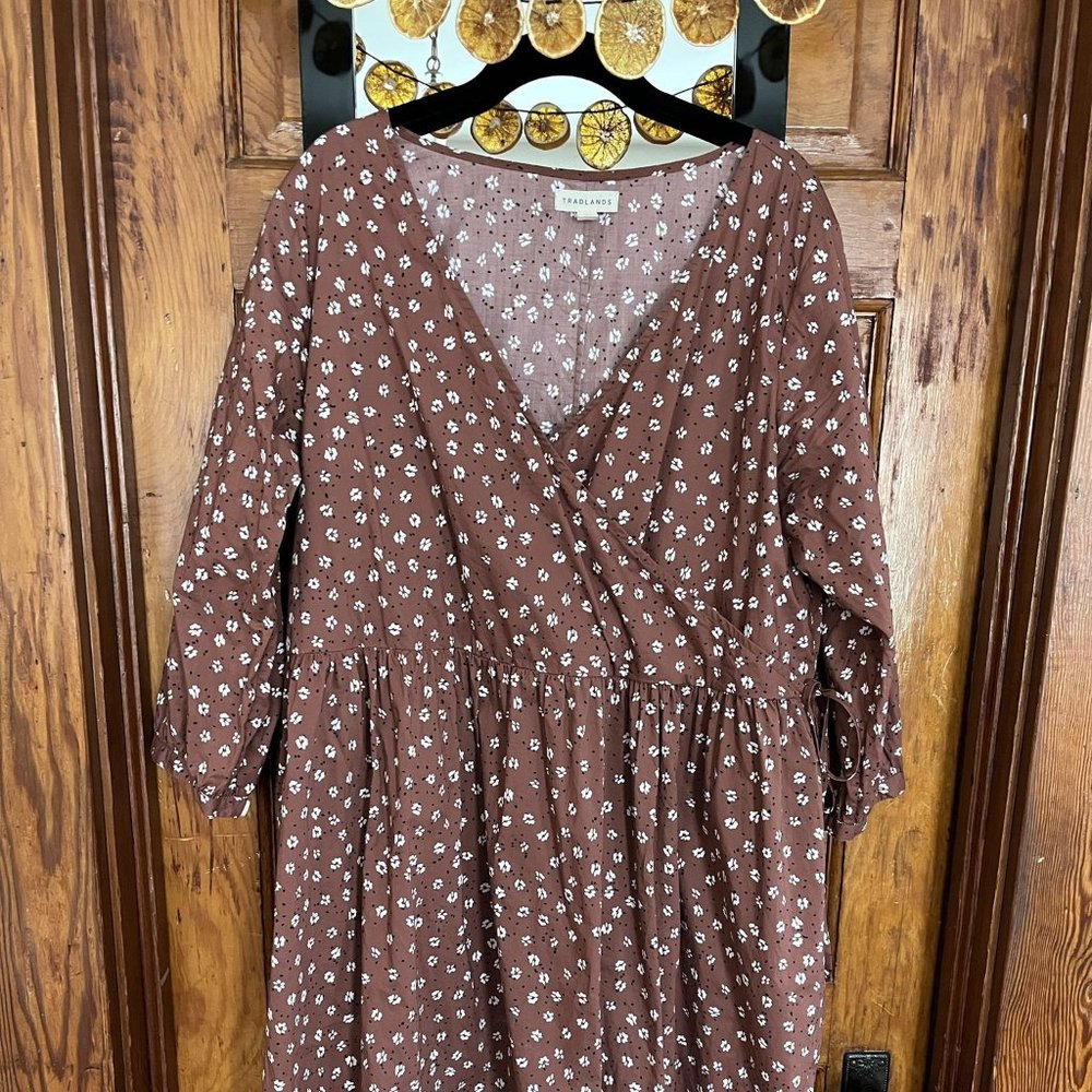 TRADLANDS Augusta Faux Wrap Floral Dress in Plum Womens Large